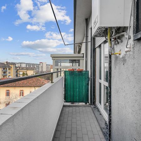Rog27-Large Apartment With Transport Close To Home- Milán Exteriér fotografie