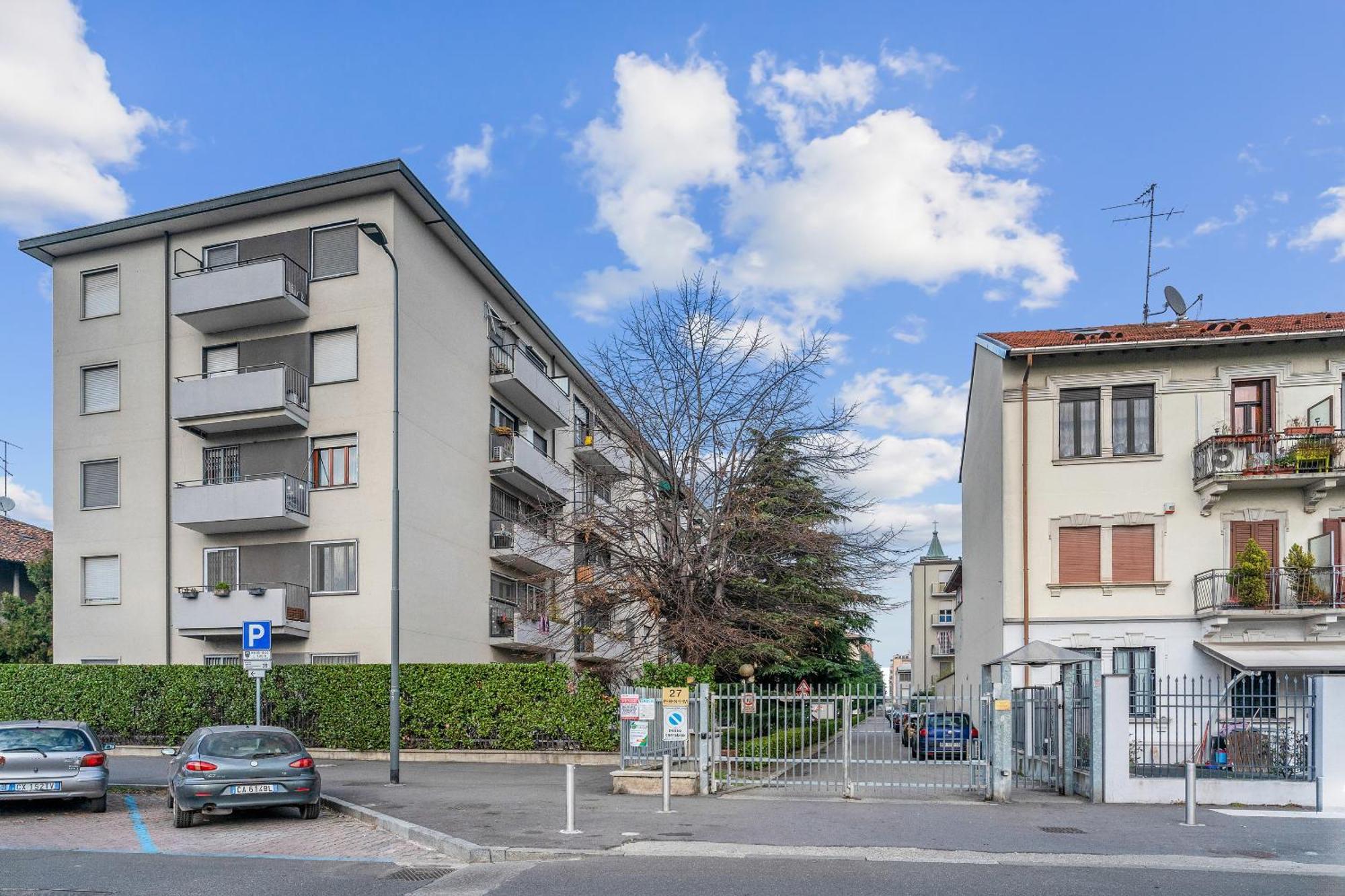Rog27-Large Apartment With Transport Close To Home- Milán Exteriér fotografie